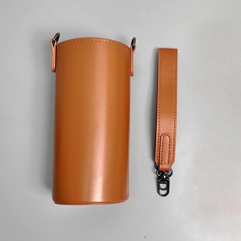 PU bőr pohárvédő crossbody pánttal, univerzális védőtok poharak/termoszok számára, egyszerű prémium dizájn, logónyomtatás elérhető