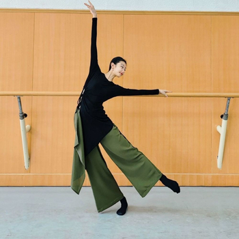 Uniszex táncruha Chenille anyagból len tartalommal népzenei táncra