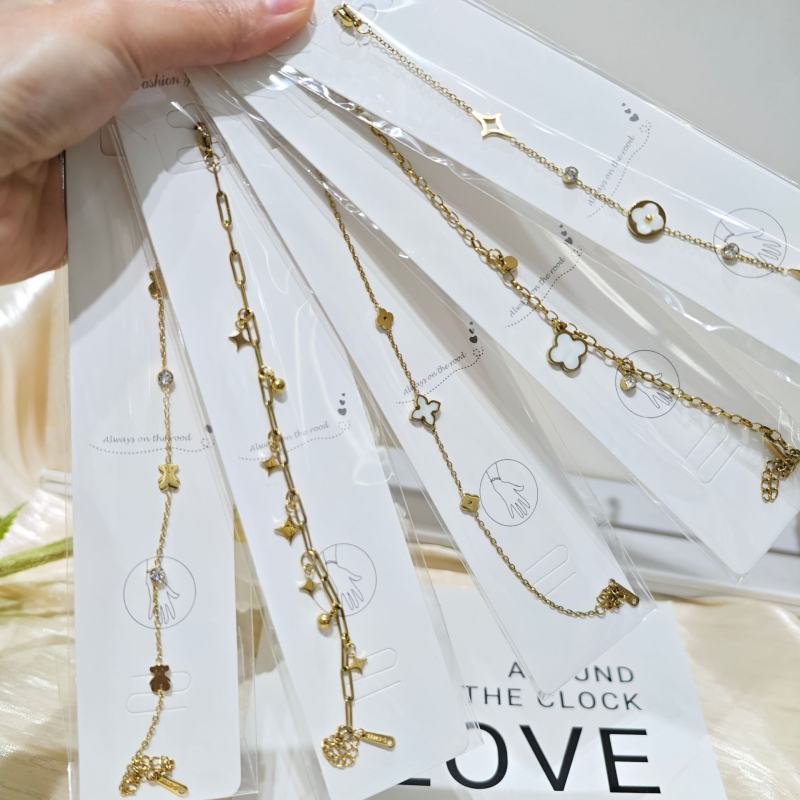 Női rozsdamentes acél ötágú csillag karkötő, aranyozott kivitel, influencer-stílus, 2025 nyári kiadás