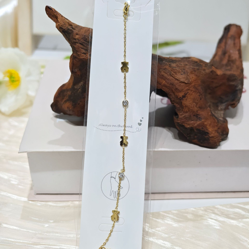 Női rozsdamentes acél ötágú csillag karkötő, aranyozott kivitel, influencer-stílus, 2025 nyári kiadás