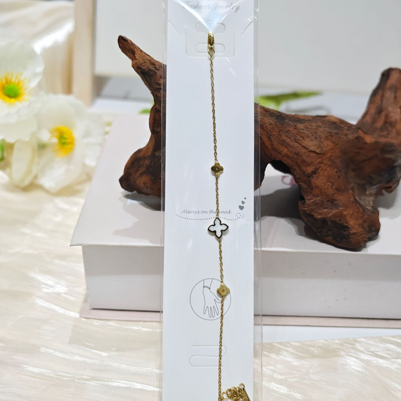 Női rozsdamentes acél ötágú csillag karkötő, aranyozott kivitel, influencer-stílus, 2025 nyári kiadás