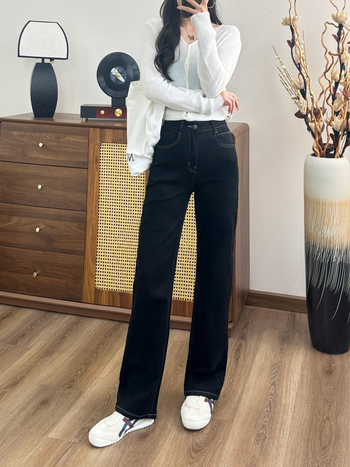 Jeanși cu elastice în patru direcții, croială largă, talie înaltă, denim din bumbac și poliester, țesătură densă