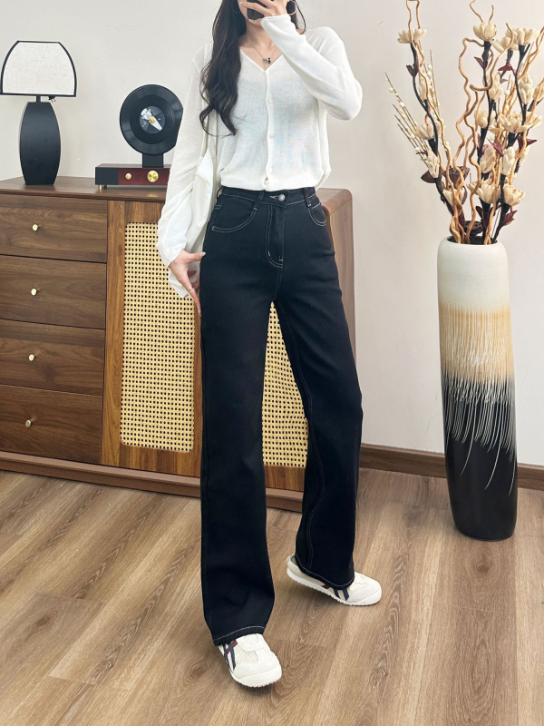 Jeanși cu elastice în patru direcții, croială largă, talie înaltă, denim din bumbac și poliester, țesătură densă