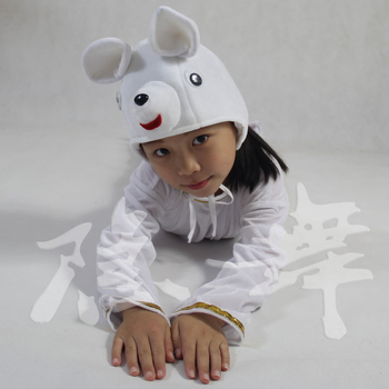 Детски сценичен костюм за танцова постановка, неутрална кройка, златен велур, нейлон 100%