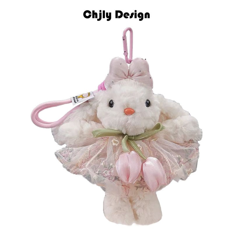 Plüss táskadísz nyúl hosszú fülű – gyerekes mesés stílus, állatmintás, dekoráció, téli 2025 kiadás