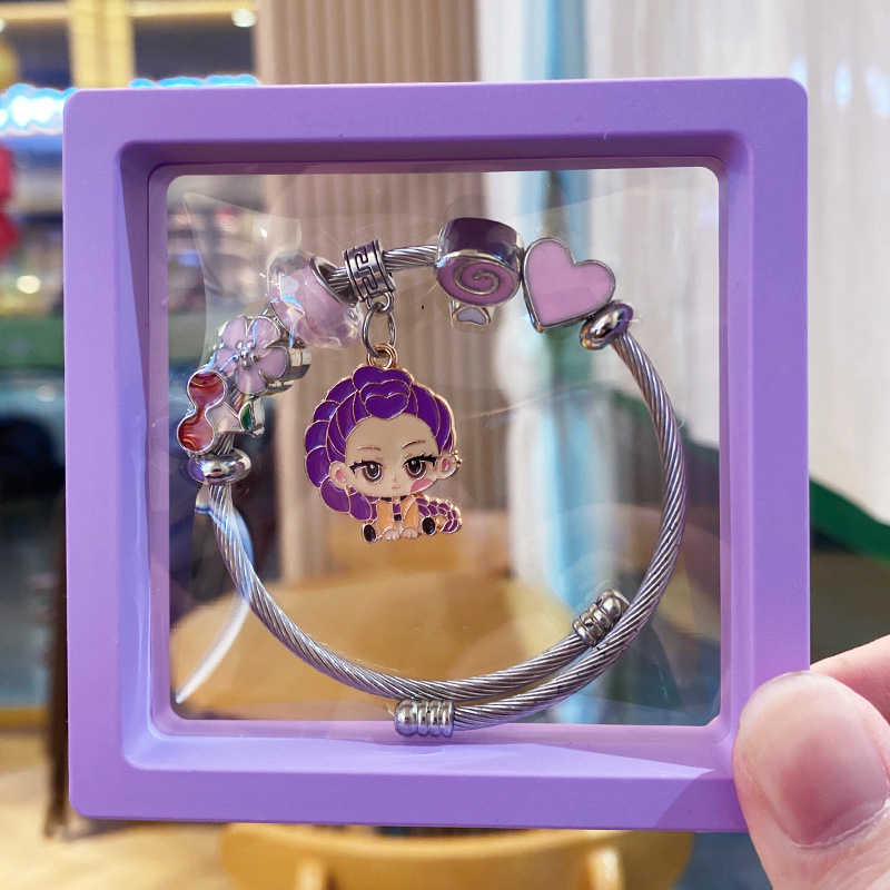 Uniszex karkötő ötvözetből, kézzel készített gyöngyökkel, rajzfilmfigurák motívummal, divatos kézrevaló kiegészítő, tél 2025