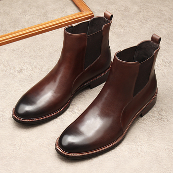 Ghete bărbați din piele, înalte, stil Martin – Partea superioară din piele naturală, vârf ascuțit, toc mic jos 1–3 cm, finisaj piele mat