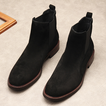 Ghete bărbați din piele, înalte, stil Martin – Partea superioară din piele naturală, vârf ascuțit, toc mic jos 1–3 cm, finisaj piele mat