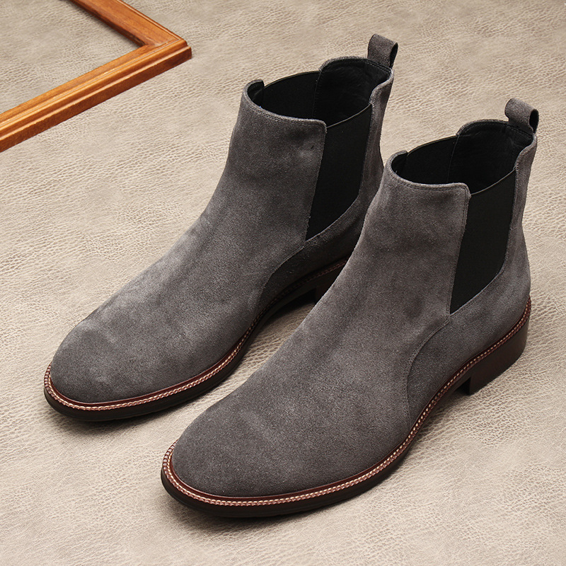 Ghete bărbați din piele, înalte, stil Martin – Partea superioară din piele naturală, vârf ascuțit, toc mic jos 1–3 cm, finisaj piele mat