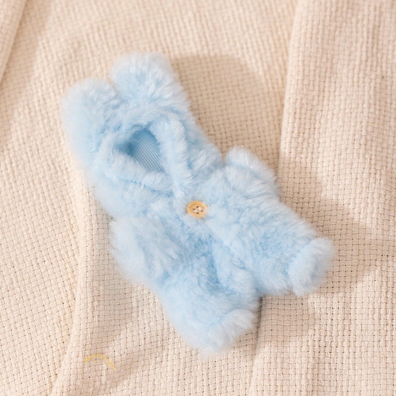 Figurină de pluș câine breloc, costumare după schițe, umplutură poliester, ambalaj plasă, potrivită pentru vârsta 15–35