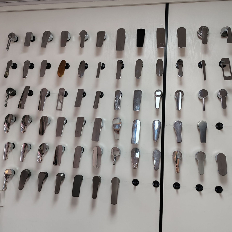 Mâner de robinet pentru chiuvetă (apă caldă și rece) – aliaj, stil modern minimalist, accesorii pentru supapă de amestec