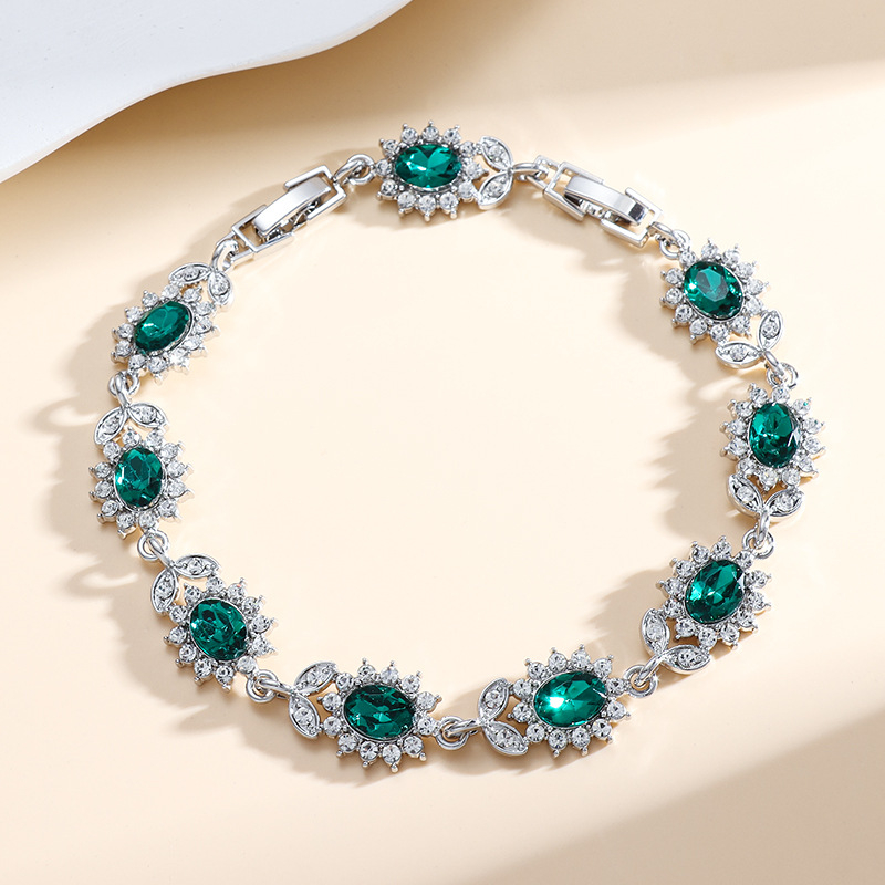 Női cirkón beépítésű karkötő környezetbarát ötvözetből, elektroplakált bevonattal, 30 g, könnyed luxus stílus, 2025 őszén debütál