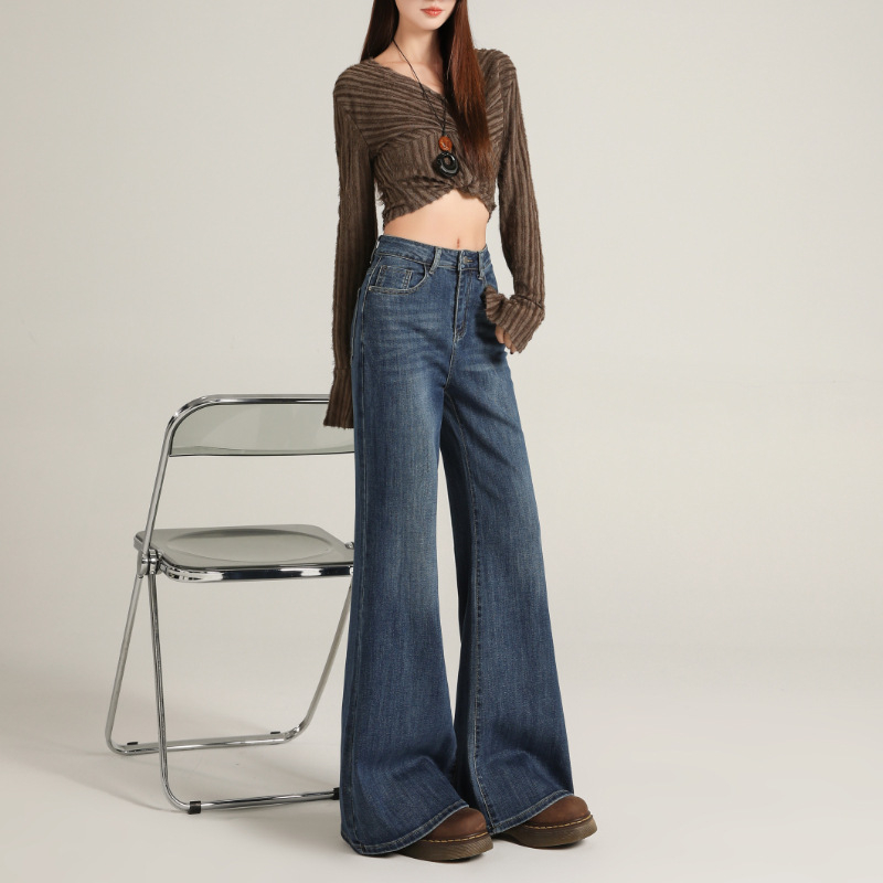 Traperice od denima s visokim strukom i proširenim krojem, s velurovim detaljima, mikroelastične, zimske