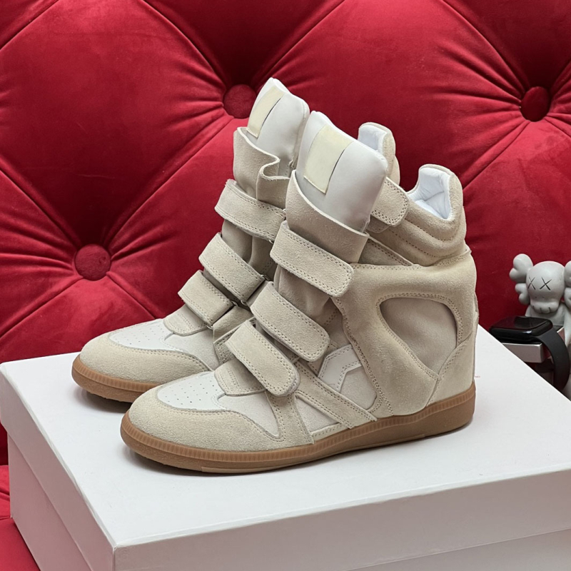 Női magas szárú sportcipő Velcro-záródással, rejtett magasságnövelő, felsőrész marhabőr, belső báránybőr, gumi talp