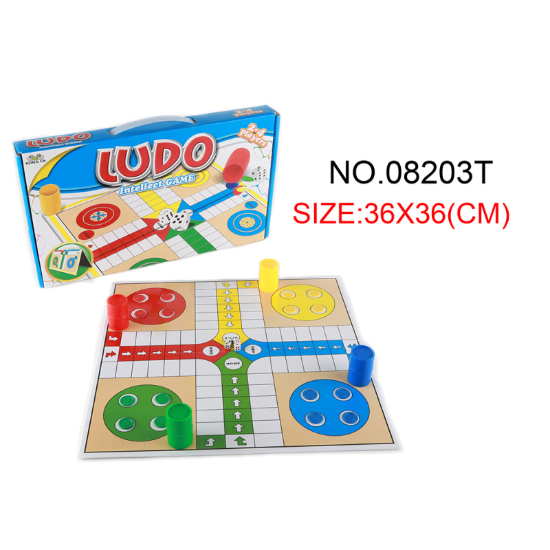 Sklopiva višestruka ploča za šah, Snakes and Ladders i Ludo — karton-plastika konstrukcija; pogodna za uzrast 4–35 godina.