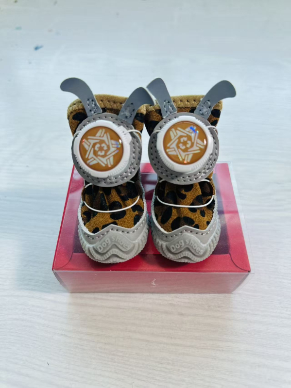 De Wangxing Cipele za kućne ljubimce, mrežaste, prozračne za male pse, s okretkom kopče, set od 4 komada