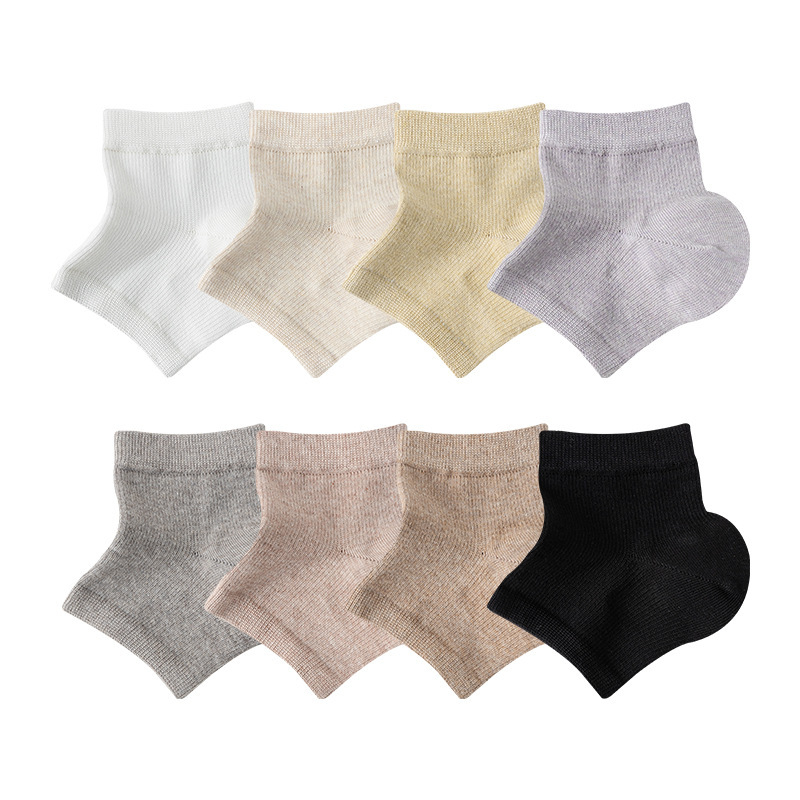 Concerning șosete pentru protecția călcâiului din cauciuc pentru toate sezoanele