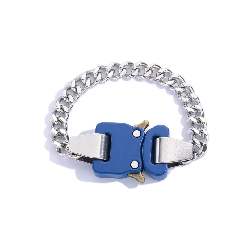 Uniszex fém karkötő zárral, kubai lánc, elektroplattálás, hip-hop stílus, geometriai dizájn (anyag: titánacél; feldolgozás: elektroplattálás; tömeg: 73,5 g)