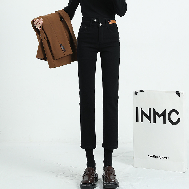 Ženske traperice s ravnim krojem, flis navlaka, visokim strukom, duljina 9/10, 70–80% pamuka