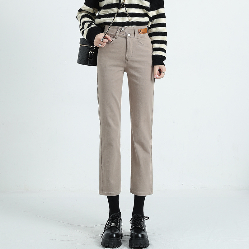 Ženske traperice s ravnim krojem, flis navlaka, visokim strukom, duljina 9/10, 70–80% pamuka