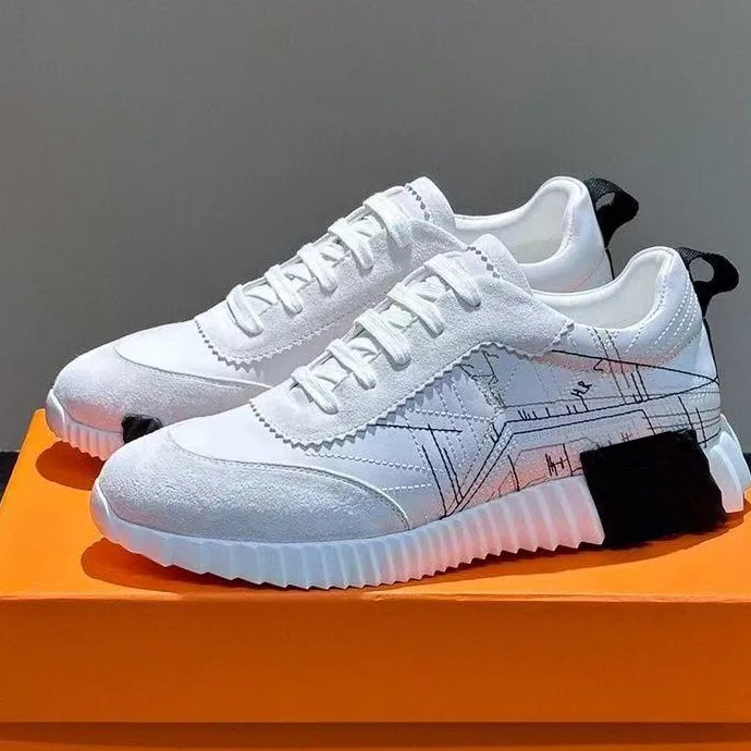 Женски спортни обувки от естествена кожа — горна част от естествена кожа, кръгъл нос, връзки, подметка от гума, стелка от естествена кожа