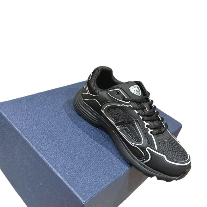 Unisex casual sneakers με χαμηλό ύψος, δύο στρώσεις δέρματος στο πάνω μέρος, πλέγμα στην επένδυση, καουτσούκ σόλα, κορδόνια