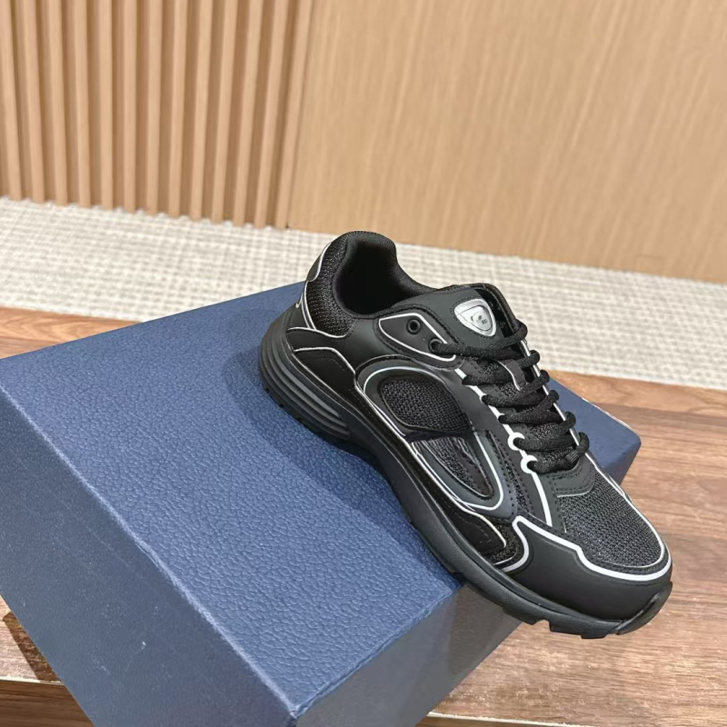 Unisex casual sneakers με χαμηλό ύψος, δύο στρώσεις δέρματος στο πάνω μέρος, πλέγμα στην επένδυση, καουτσούκ σόλα, κορδόνια