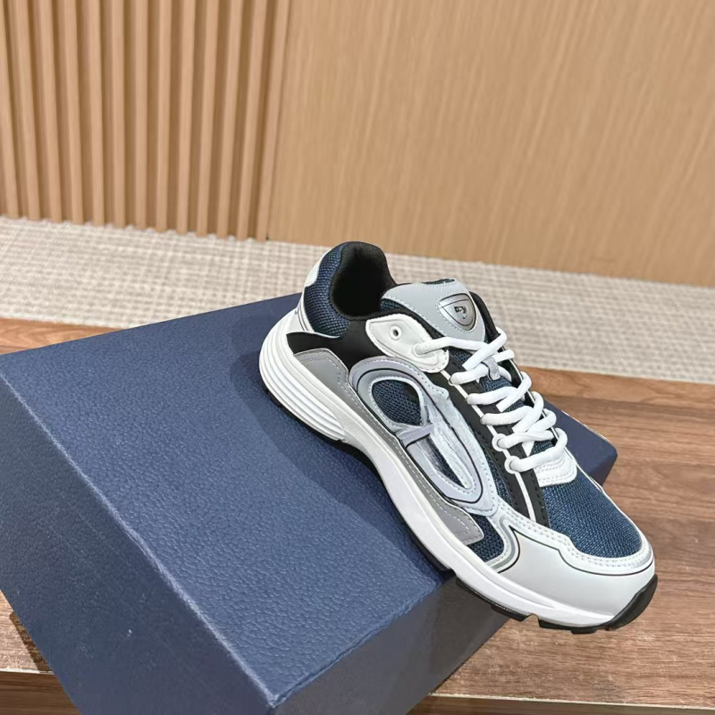 Unisex casual sneakers με χαμηλό ύψος, δύο στρώσεις δέρματος στο πάνω μέρος, πλέγμα στην επένδυση, καουτσούκ σόλα, κορδόνια