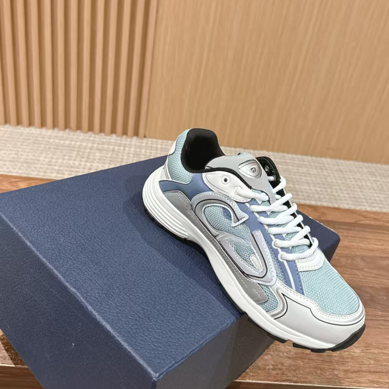 Unisex casual sneakers με χαμηλό ύψος, δύο στρώσεις δέρματος στο πάνω μέρος, πλέγμα στην επένδυση, καουτσούκ σόλα, κορδόνια