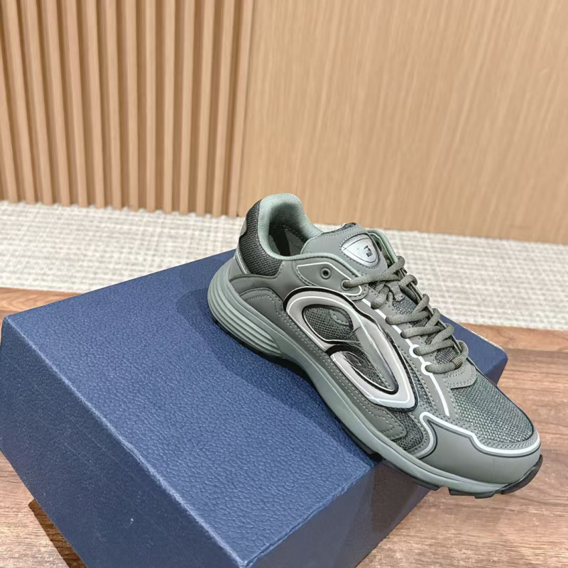 Unisex casual sneakers με χαμηλό ύψος, δύο στρώσεις δέρματος στο πάνω μέρος, πλέγμα στην επένδυση, καουτσούκ σόλα, κορδόνια