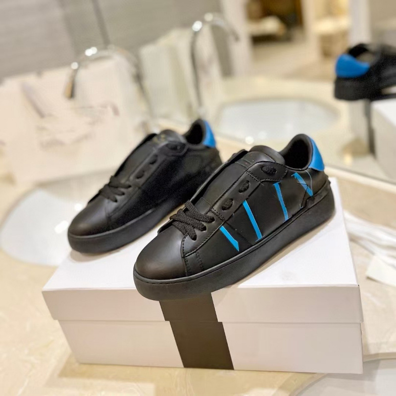 Unisex δερμάτινα αθλητικά παπούτσια με μεταλλικά στοιχεία (στρογυλή μύτη, επάνω μέρος από δέρμα αγελάδας, γούνινη επένδυση από πρόβατο, σόλα από καουτσούκ, χαμηλή φτέρνα 1–3 cm)