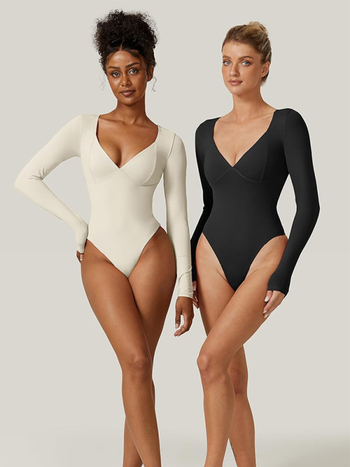 Балетно боди с дълги ръкави, V-образно деколте, едночастово, полиестер с найлон 80%, подплата спандекс 75%