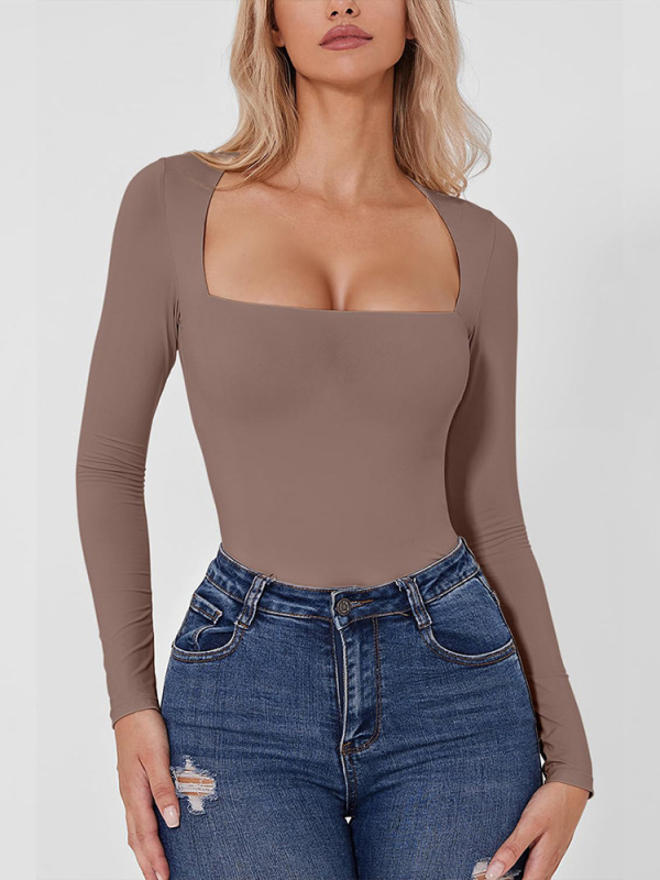 Балетно боди с дълги ръкави и квадратно деколте, солиден цвят; материя: смес от химически влакна; съдържание на нейлон 80%; подплата: памук 75%