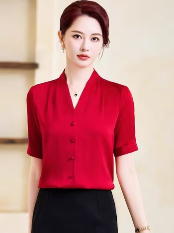 Cămașă de femei cu mâneci scurte, material satin poliester, decolteu în V, croială slim, lungime standard, stil office