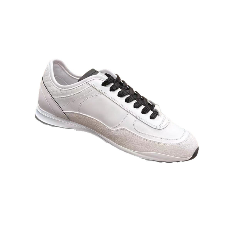 Дамски кожени ежедневни маратонки с горна част от телешка кожа, закръглен нос, нисък ток 1-3 cm, подплата от агнешка кожа, гумена подметка