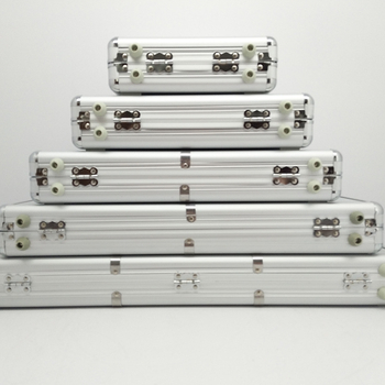 Alumínium ötvözet szerszámos ládája (Márka: Gaden; Fő használat: tárolás, utazótáska, eszközök tárolása; Keret anyaga: alumínium ötvözet)