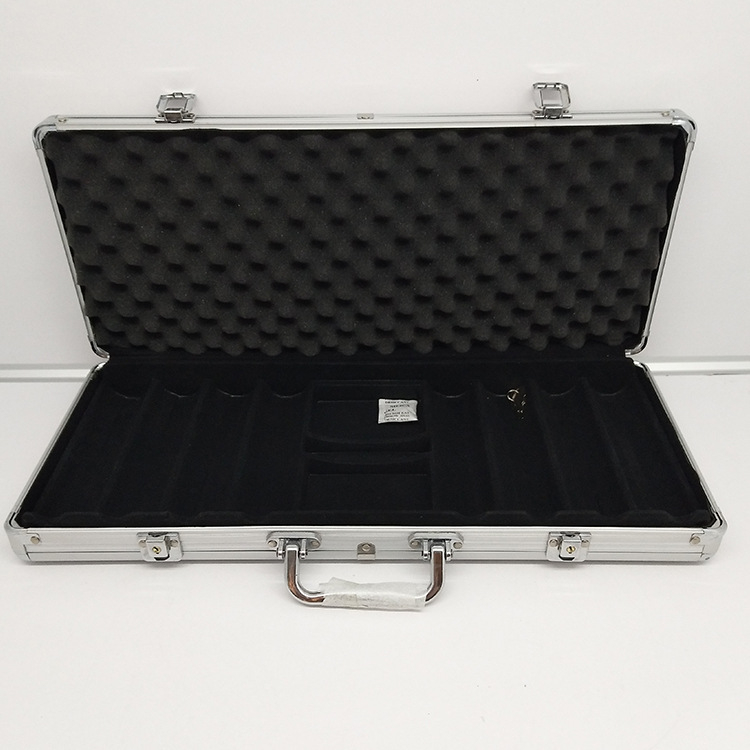 Alumínium ötvözet szerszámos ládája (Márka: Gaden; Fő használat: tárolás, utazótáska, eszközök tárolása; Keret anyaga: alumínium ötvözet)