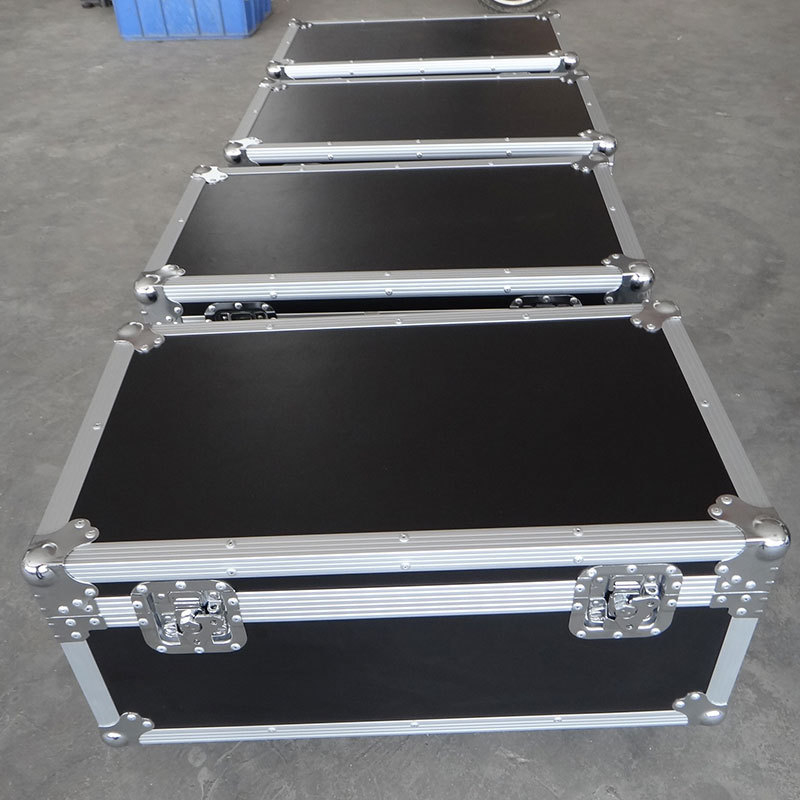 Repülőgépes szerszámtároló alumínium ötvözetes kerettel, belső EVA/Pearl Cotton bevonattal, teherbírás 5 kg