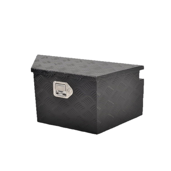 Alumíniumötvözetből készült szerszámtároló doboz, négyszögletes lépcső típus, testre szabható a rajzok szerint, teherbírás 70 kg