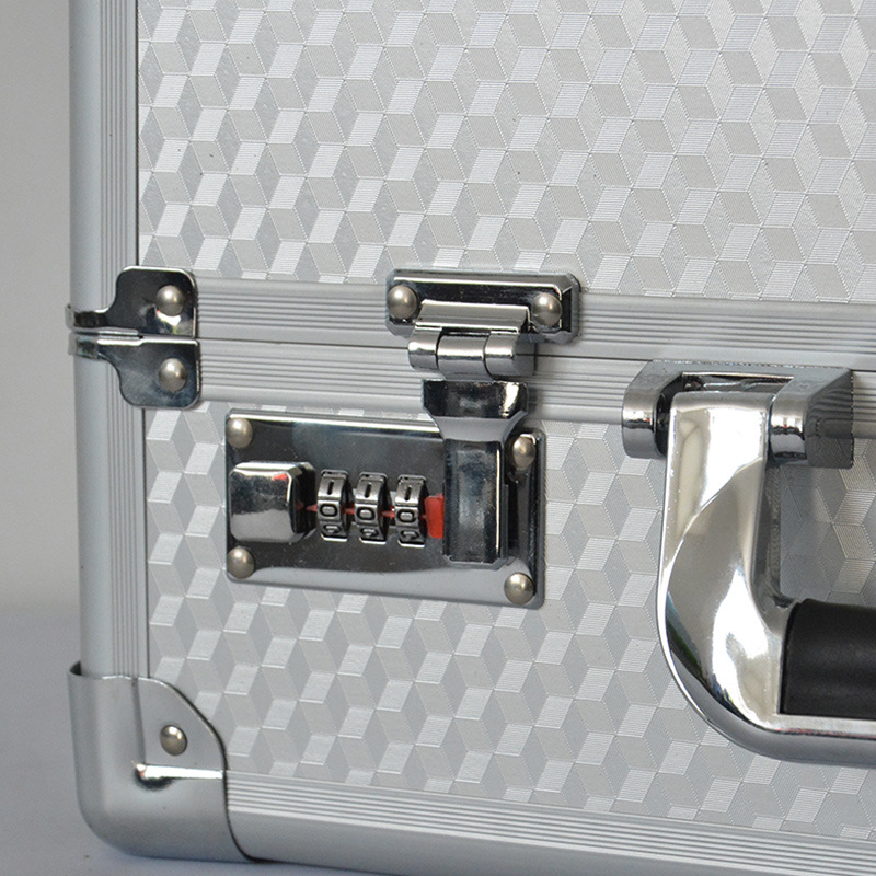 Alumíniumötvözetes hordozható szerszámtároló doboz zárható – Többfunkciós tok eszközök, műszerek és smink számára