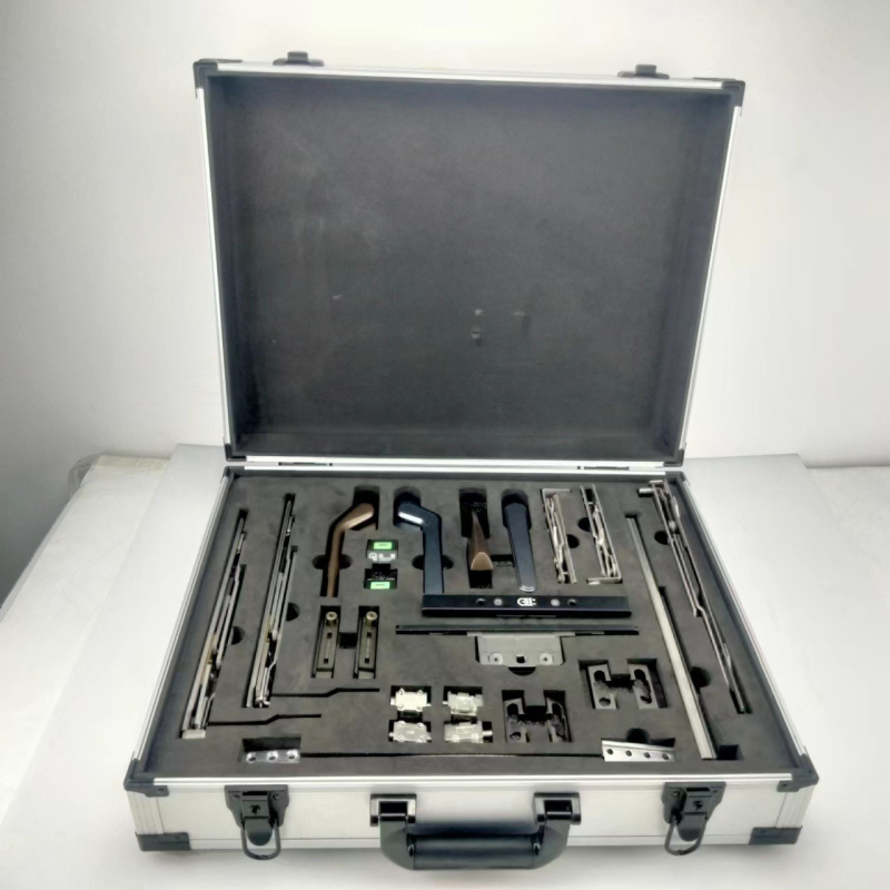 Cutie pentru unelte din aliaj de aluminiu pentru accesorii de uși și ferestre, cutie de afișaj portabilă cu interior EVA, capacitate 20 kg, model lgzhg-62