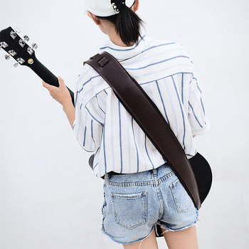 Buluolang gitárpánt, PU anyag, modell 1711012