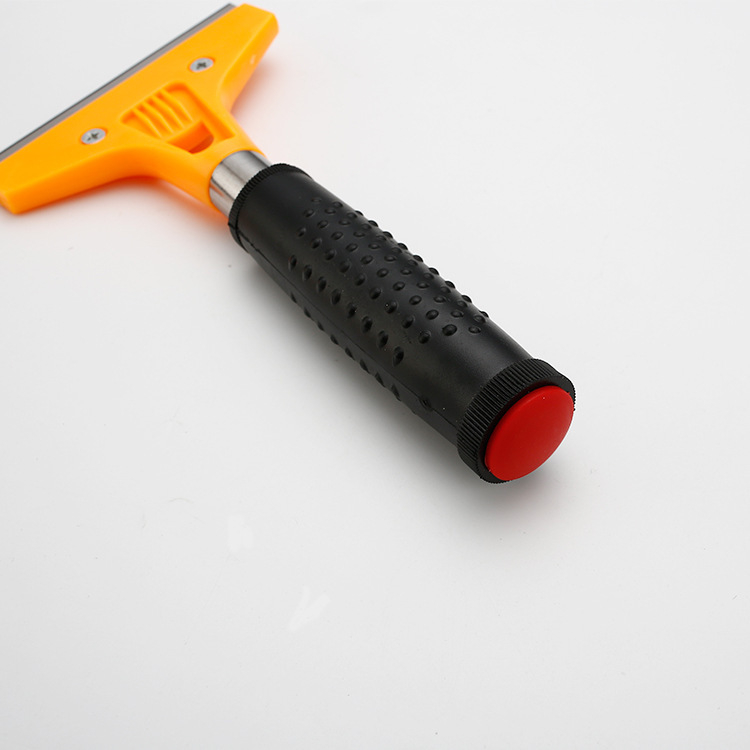 Sokoldalú fugakereső glettkés, rozsdamentes acél pengével, műanyag nyéllel, célja a lapok és falak fugáinak tisztítása, termékkód 767 testreszabott