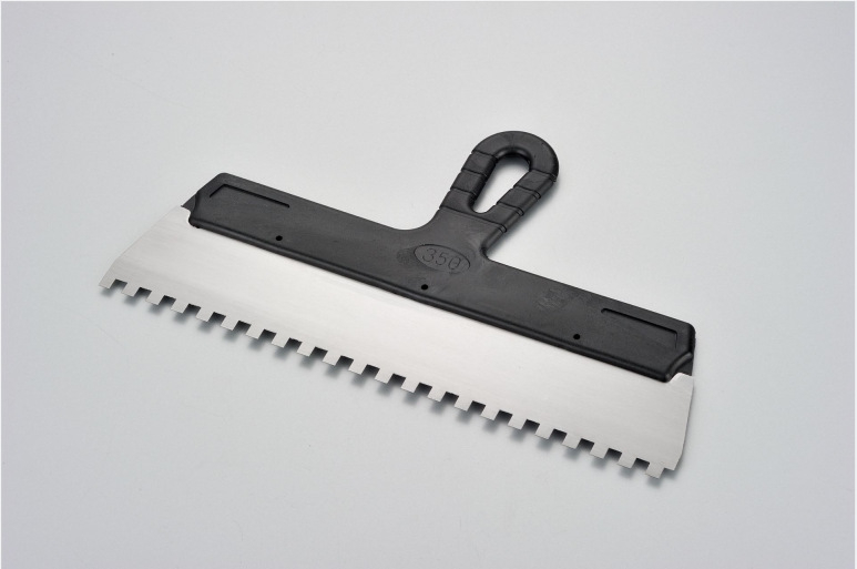 Fogazott glettkés rozsdamentes acél penge és műanyag markolattal, glettelő készlet sorozat, kód Xf-b016