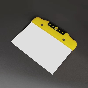 Rozsdamentes acél glettvas kettőszínű műanyag nyéllel gletteléshez és falak tisztításához — Márka: Prester; Eredet: Yongkang