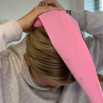 Zuhanysapka lófarkhoz, PVC, újrahasználható, logónyomtatás lehetséges, személyre szabható, súly 200 g