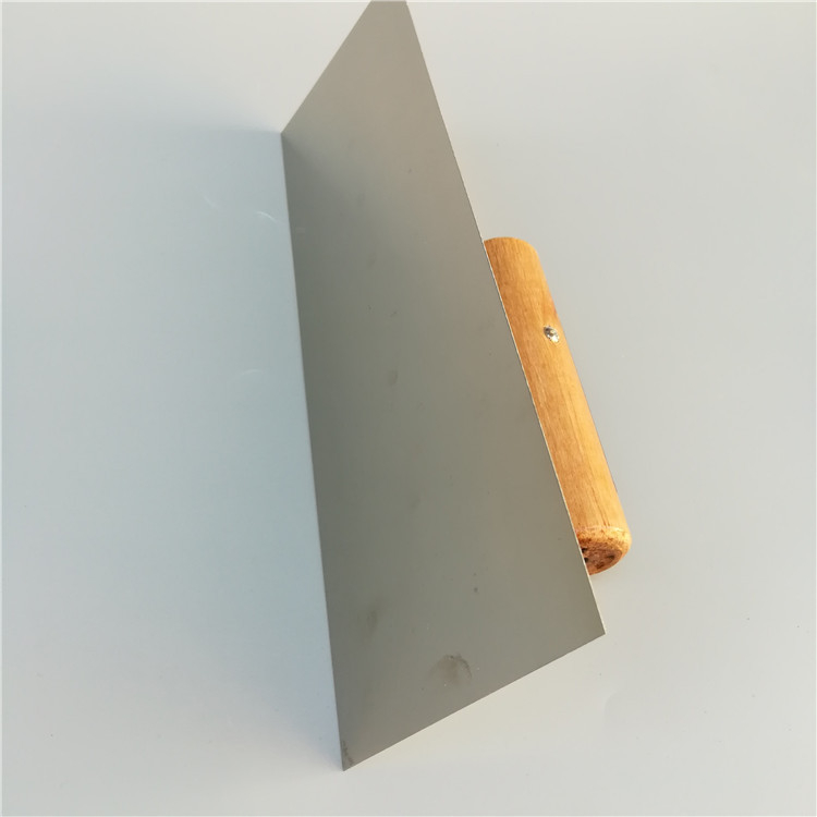 Rozsdamentes acél glettelő spatula tölgyfa nyéllel és alumínium talppal, gletteléshez és falazáshoz