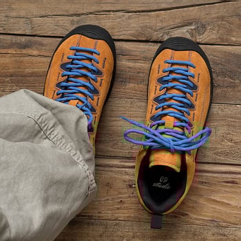 Pantofi de drumeție outdoor, partea superioară din velur, talpă din cauciuc, toc mic 1-3 cm, vârf rotund, căptușeală textilă.