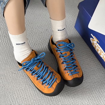 Pantofi de drumeție outdoor, partea superioară din velur, talpă din cauciuc, toc mic 1-3 cm, vârf rotund, căptușeală textilă.