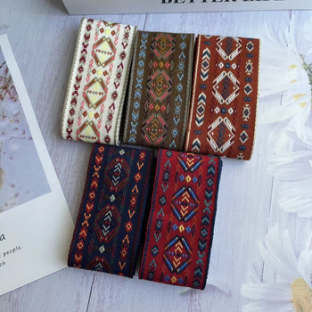 Etnička žakard traka za odjeću - geometrijski četverokutni uzorak AH-3199